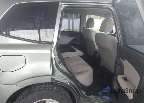 2015 Subaru Forester 2.5I из США, поврежденный, VIN JF2SJABC2FH441787